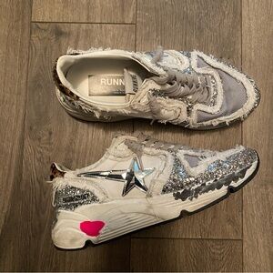 Women's Running Sole in silver glitter